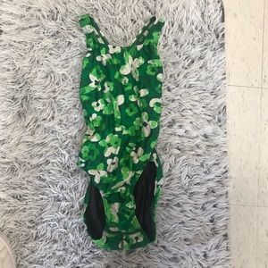 Speedo swimsuit size 32